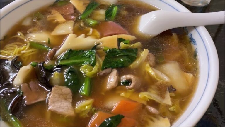 小岩『梁山泊』の具だくさんあんかけ五目ラーメンで心まで満たされる