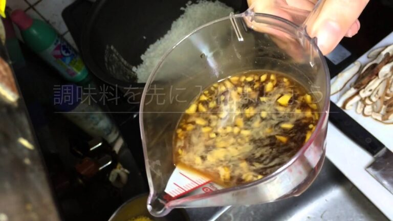 【簡単】めっちゃ美味しい！缶詰めで作る炊き込み御飯【飯テロ】