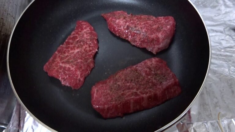 小牧市　新鮮 スーパー　黒毛和牛ももステーキ　焼き方②