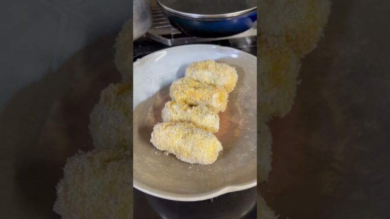 エビたっぷりポテトコロッケ