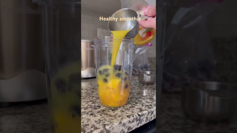 Blueberry with a tasty orange recipe #healthy #shorts #smoothie