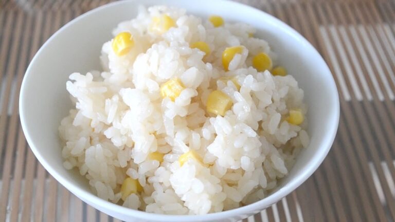 子供が大好き、コーンの炊き込み御飯の作り方　　How to make steamed rice seasoned with corn and soy sauce