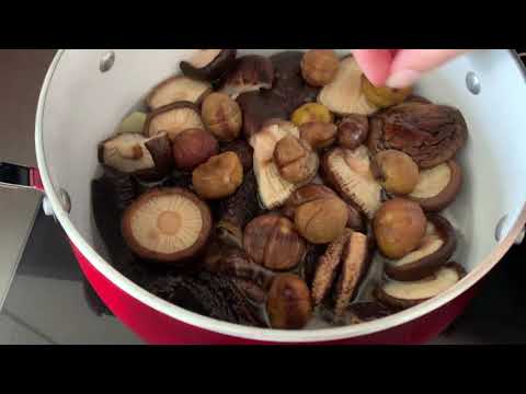 Sea cucumber ribs mushroom stew 冬菇炆海参排骨