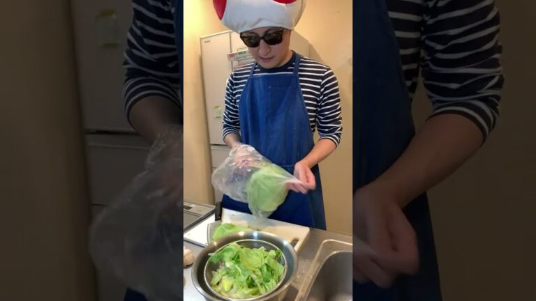 【お料理配信♯14日目】イカ墨パスタ🍝とサラダ🥗と焼きたておとうふさんの焼き立てパン🍞。ココココマイなのかフルフルフルマイなのか、速水もこみちは少し太っちゃったみたい、イカ墨の抽出、熊田曜子、