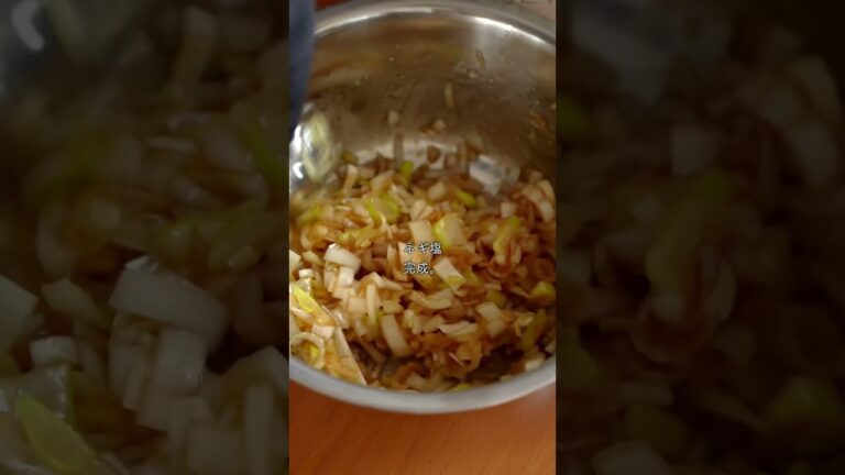 トモサンカクで和牛のステーキ丼作ってみました。 #asmr #肉 #steak