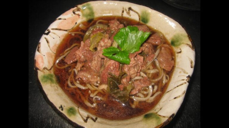 牛肉スジそばの具の作り方（２）圧力鍋で火を入れる　レシピ　手打ちそば長幸（松戸、柏、市川）