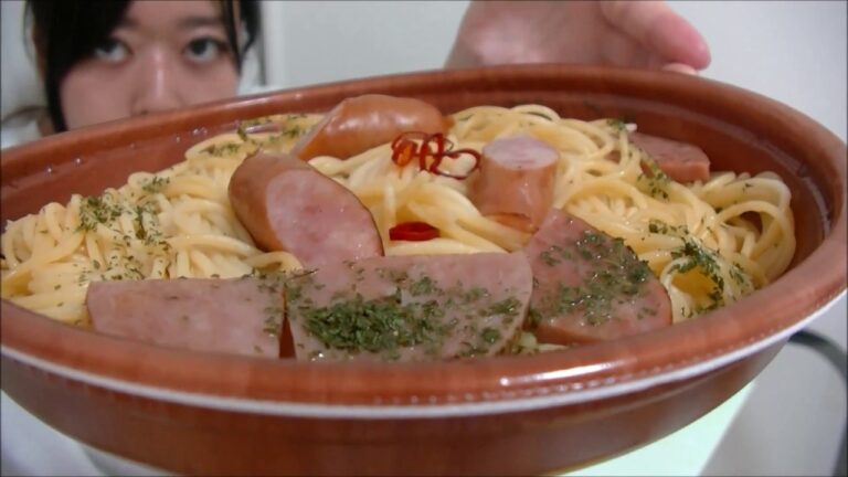 セブンイレブン ペペロンチーノ サンドイッチ キムチ納豆巻 がっつく