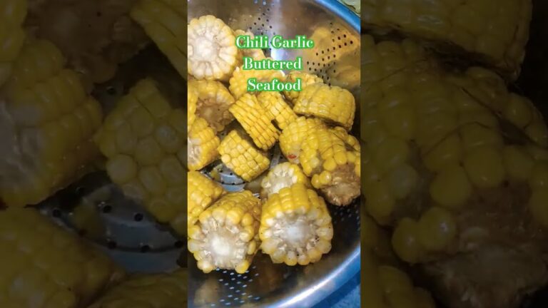 Chili Garlic Buttered Seafood #fypviralシ #food #shortsviral #satisfying #fyp #fypyoutube #shorts