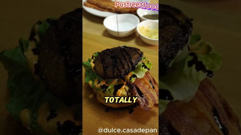 マッシュルームバーガー – パンなし、ジューシーなステーキとチーズだけ！🍔🍄