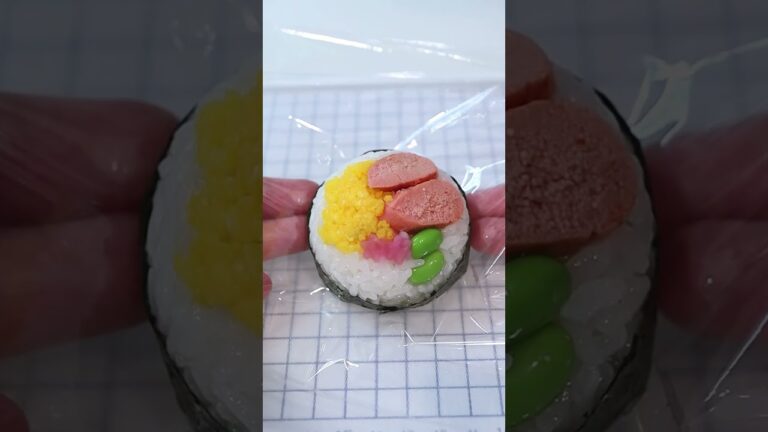 この100均で売ってる製氷皿使える！ドーム型おにぎりが作れた！！#shorts #おにぎり弁当 #お弁当作り #弁当