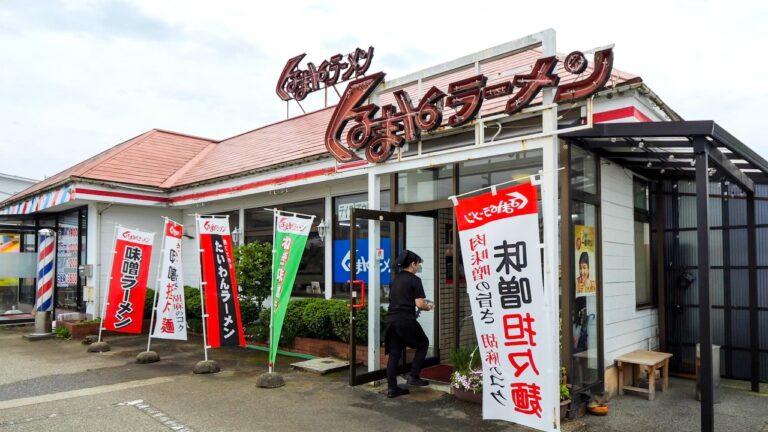 開店→即満席！鍋振りお姉さんが躍動する怪物ラーメンチェーンに密着丨富山・石川グルメ５選