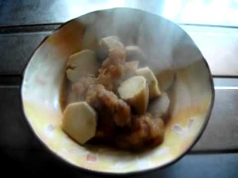 里芋と鶏肉唐揚げの煮物。