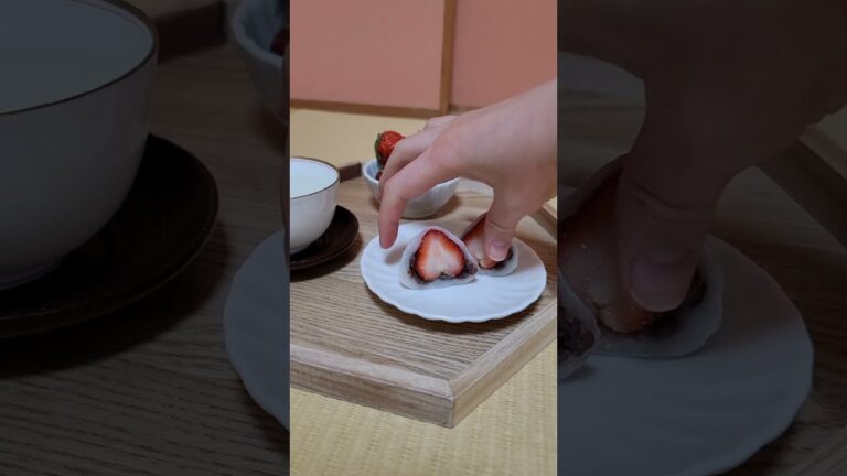 【切り餅】手作りいちご大福を食べる
