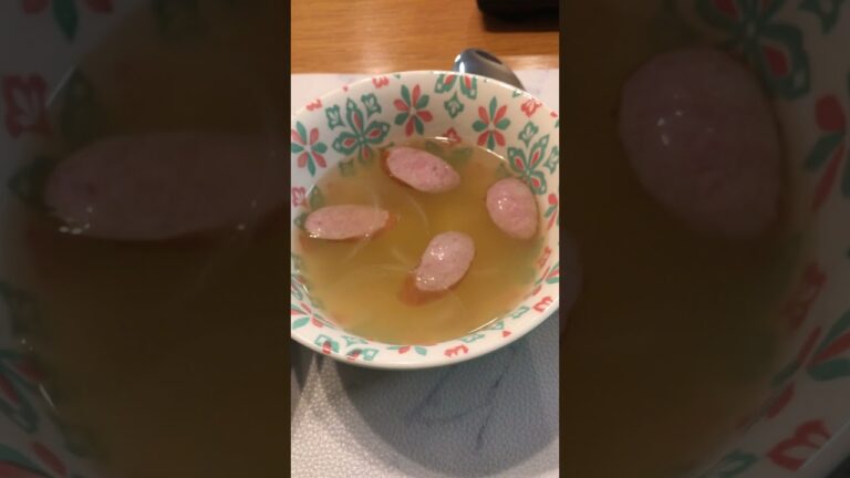 【おうちグルメ】ドライカレー　ウインナーコンソメスープ