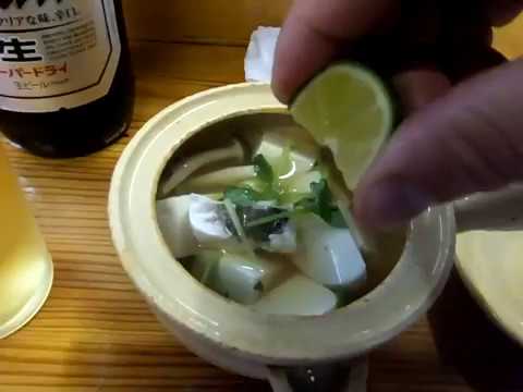 ３５０円！名物土瓶蒸し風湯豆腐：大阪新世界ジャンジャン横丁：寿司「奴寿司」「名物湯豆腐（土瓶蒸し風）＆ビール」