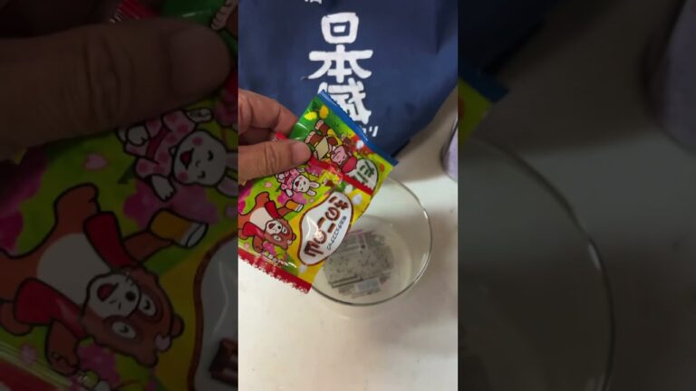 駄菓子燻製シリーズ第十三弾きのこの山たけのこの里決着 #料理 #癒し #燻製 #food #燻製機 #おつまみ #デイキャンプ #アウトドアグルメ #きのこの山#たけのこの里#チョコ
