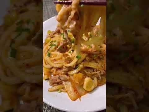 味付け簡単オイスターソースだけ！豚キムチ焼きうどん