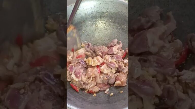 ผัดกระเพรายามเช้า #food