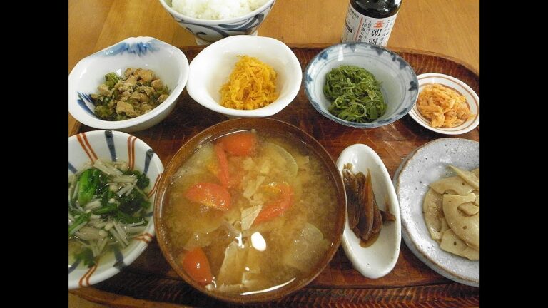 揚げ湯波と隼人瓜とトマトの味噌汁で朝食 #Shorts