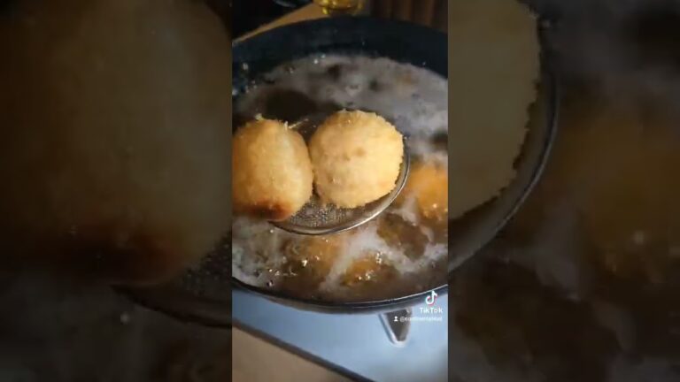 余ったご飯で ワインのおつまみ