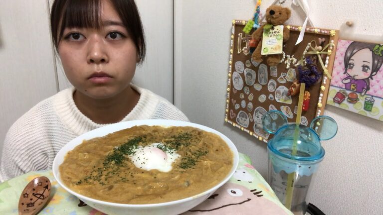 【量ヤバすぎ】クリーミーカレーパスタ食べるよ
