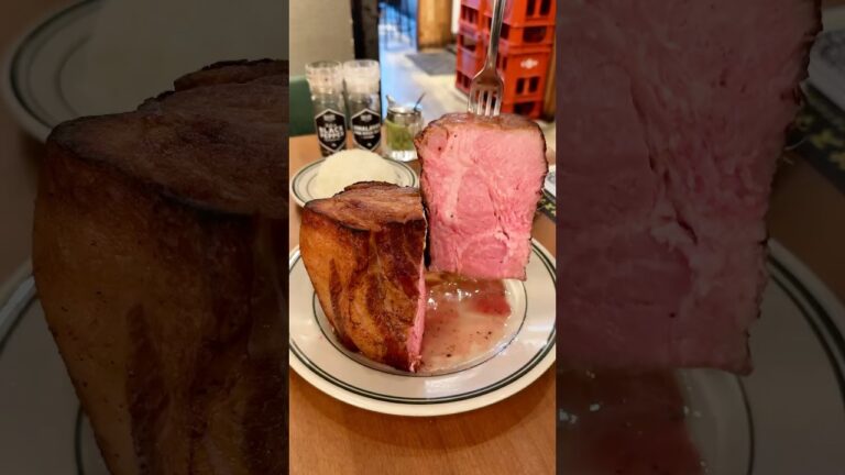 【東京・目黒】🥩日本で一番の極厚ポークステーキ🥩 #japanesefood #ジョイ飯