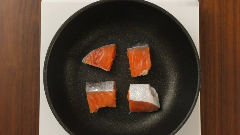 大根と鮭の酒粕煮