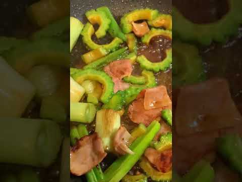 #テレワーク飯　#ゴーヤ葱ベーコン炒め