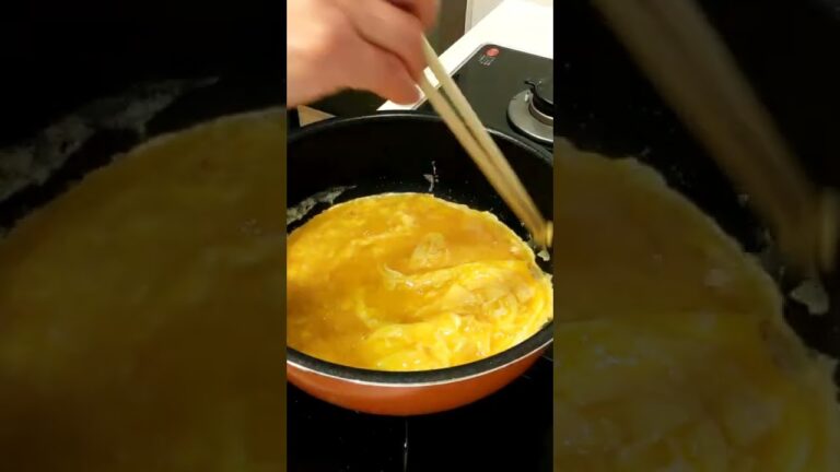 🍳卵で一品☆ニラと共に😊✨【不器用な私が作る簡単で美味しい料理編】#shorts