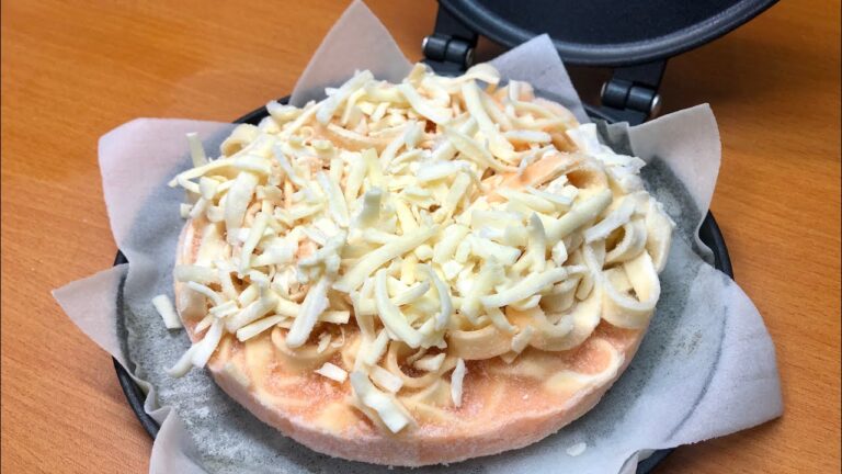 明太子バターチーズパイ風の春巻きパスタを焼いてハイボールをキメるだけの動画