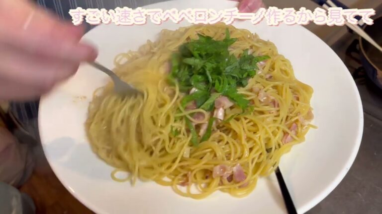 ほんと簡単にペペロンチーノつくる#ワンパンレシピ #自炊vlog #料理 #簡単レシピ #自炊応援