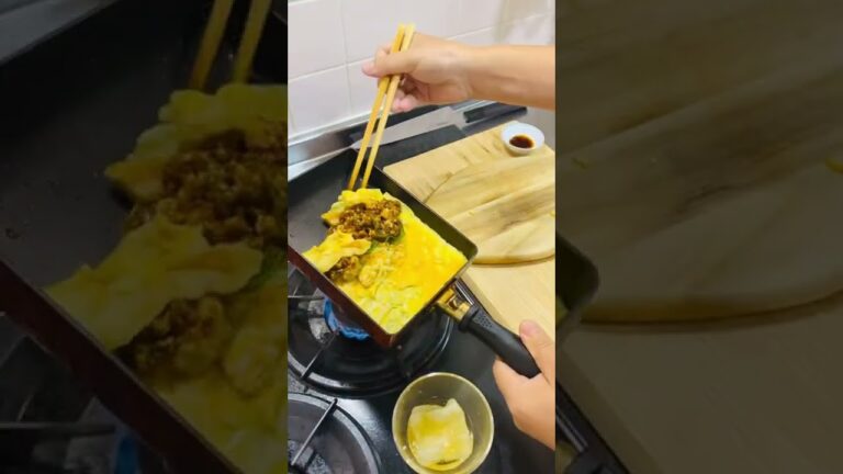YouTube史上最速でチーズ麻婆豆腐巻き卵作って食べる男I’m the fastest man on YouTube