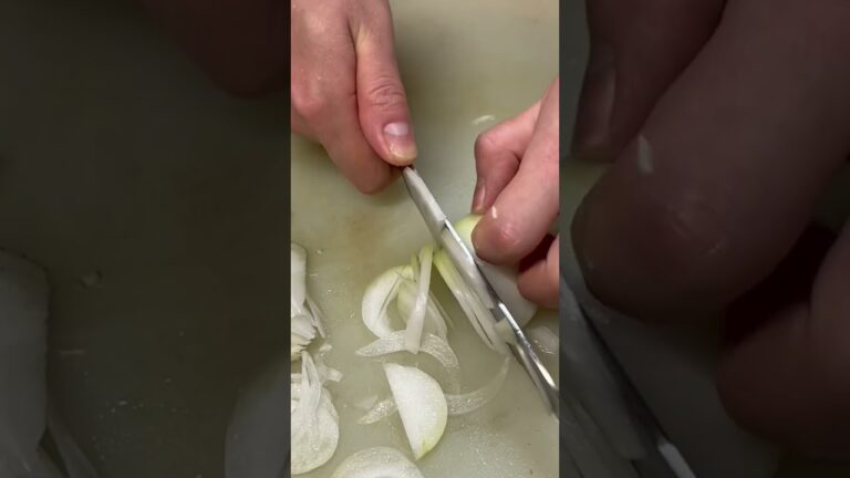 新玉ねぎのスライス【ポテトサラダ】