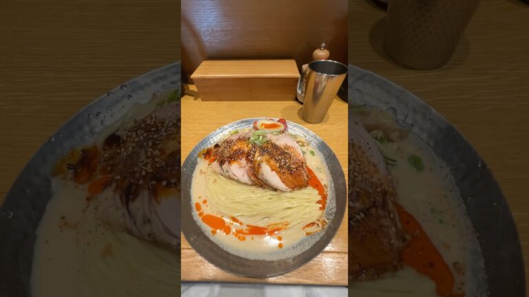 期間限定の冷やし麺が美味しすぎた😋❣️【よだれ鶏の冷やし豆乳担々麺】、山椒が効いてて、程よい冷たさで暑い日にピッタリすぎでした🙏💕 #shorts