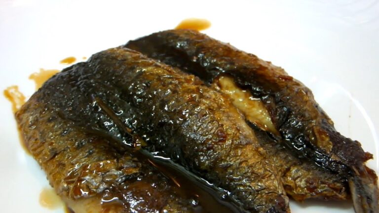 男子大学生のオトコ飯「イワシのかば焼き作ってみた」編