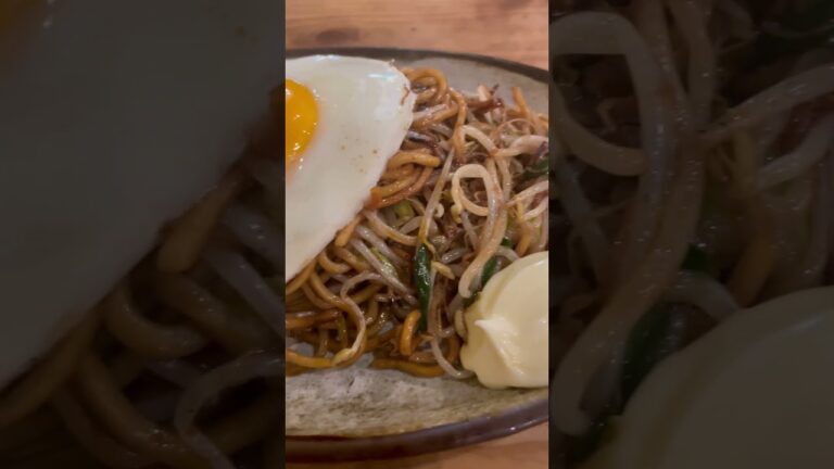 【福岡】福岡・博多の人気グルメ！『まるひ屋』の絶品焦がし焼きそばと目玉マヨの魅力をご紹介！