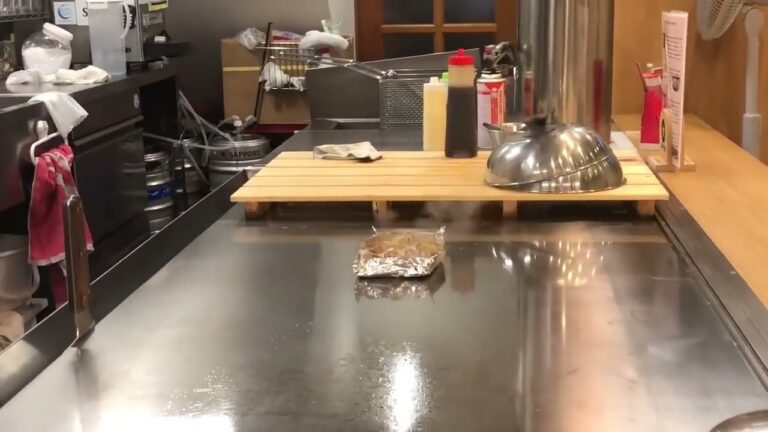 お好み焼き 広島府中焼き「焼朗」 あさりの酒蒸し ￥500円 2021年1月5日撮影