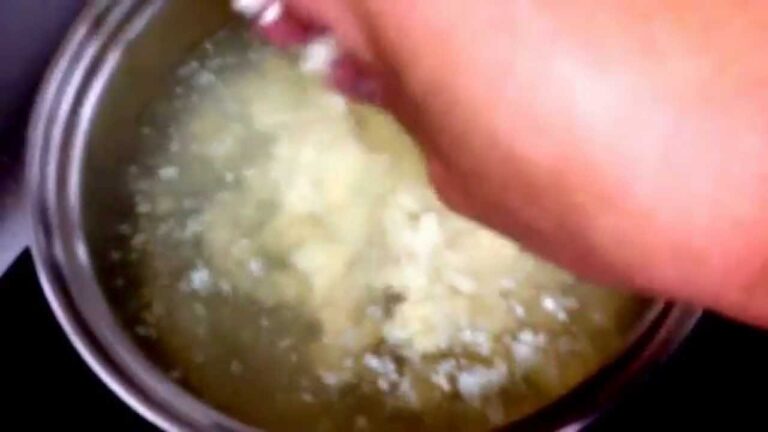 お弁当今日の一品  もやしと豆腐のチキンコンソメスープ