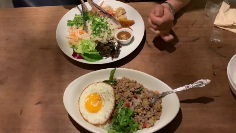 ベトナム食堂 サイゴン2 名古屋市西区 円頓寺の料理！パクチーガパオライスと、野菜のまぜそば