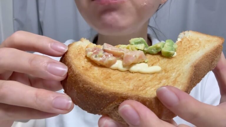 【asmr】サーモンタルタルトーストモッパン eatingsounds