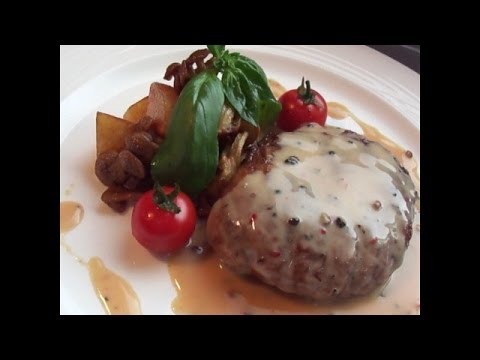 ＫＷＢフーズのフォンドボーを使った「ペッパークリームのステーキソース」