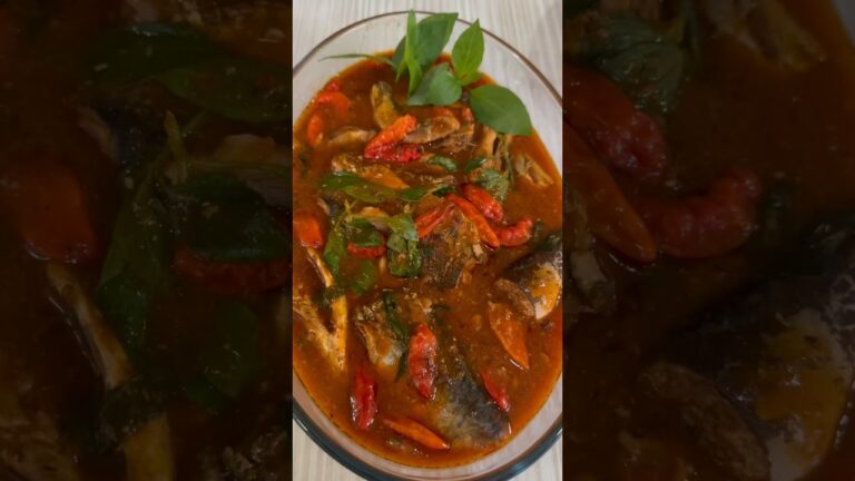 Petik cabe,kemangi,di bikin masak sarden kemangi #berkebundirumah #cooking #sardenkemangi