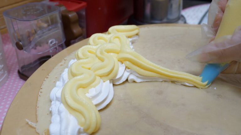 もっちり生地のおしゃれでかわいいクレープ職人 メガバナナチョコクリーム スイートポテト ハナコラボクレープjapanese street food - creamy crepe compilation