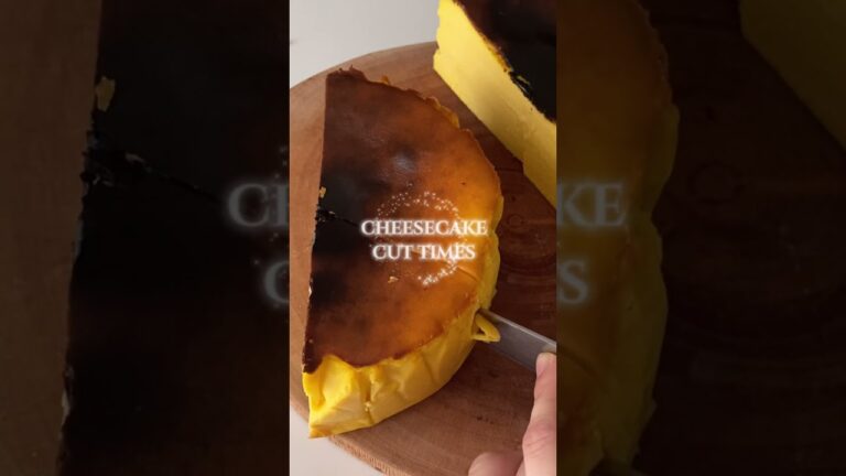 とろっとろのカボチャバスクチーズケーキ🎃#shortvideo #basquecheesecake #shorts #youtubeshorts #cheesecake