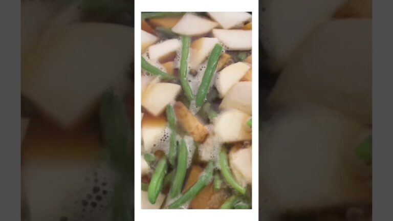 【本日の晩ご飯】は大根とインゲンの煮物。