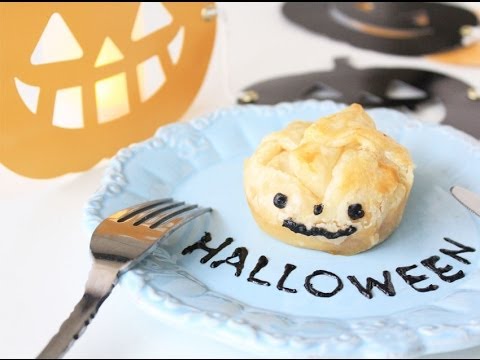 Jack-O'-lantern pumpkin pie / ジャックオーランタンのかぼちゃパイ