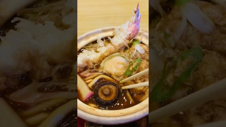 麺処サガミ　大海老天入り味噌煮込みうどん、おビール　熱々が良し。