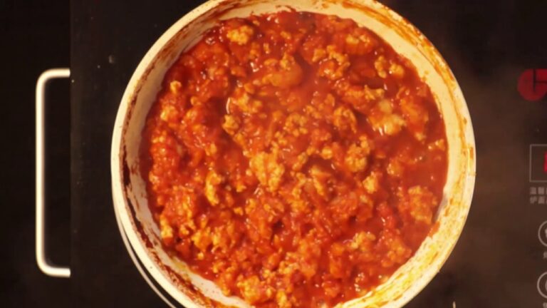 鶏ひき肉のボロネーゼ