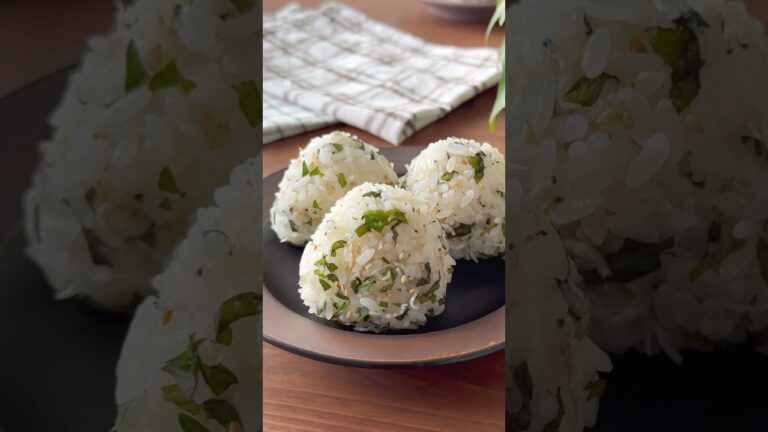 【リクエストがあった】ちりめんじゃこと大葉のごま塩おにぎりが完成しました♪