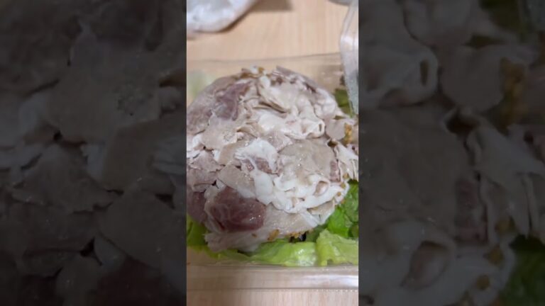 たんぱく質が摂れるお肉たっぷり豚しゃぶサラダを食しました。